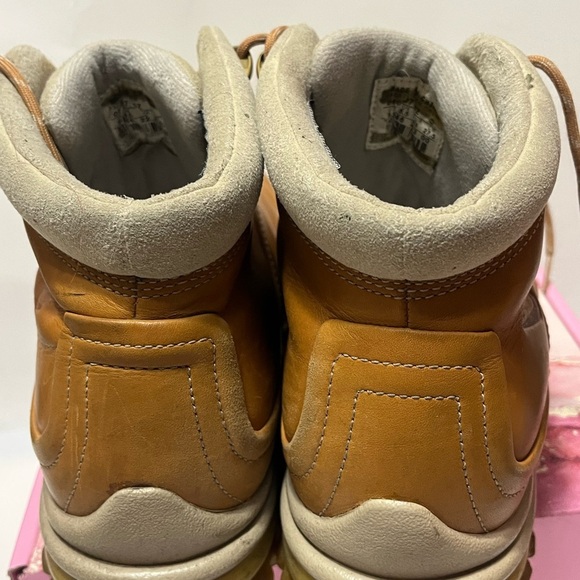 Nike Tan Leather Men\'s Boots Sz 9.5 main image 6